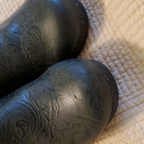 Sanita Tooled Leather Clogs 38 - Picture 4 of 5